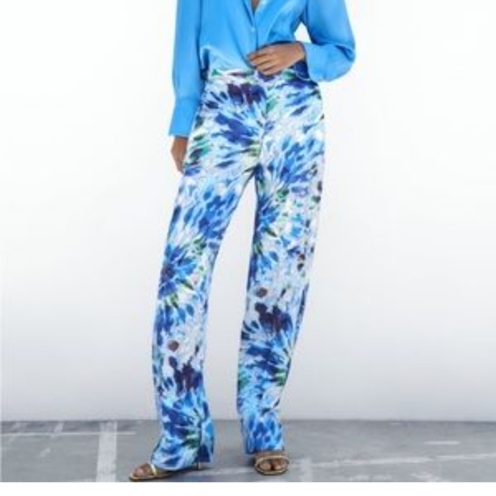 Zara Printed Straight Leg Pants